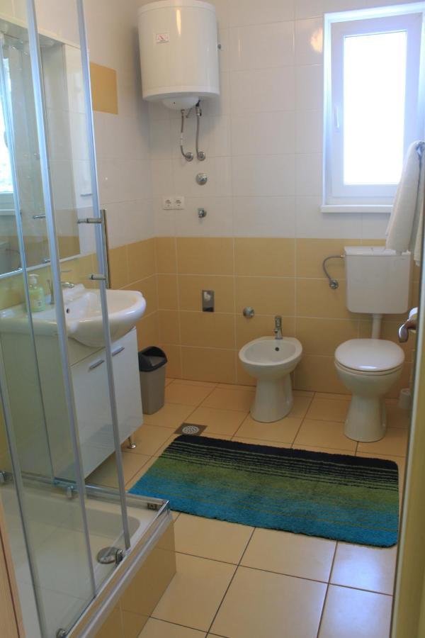 Summer House In Новаля Екстериор снимка