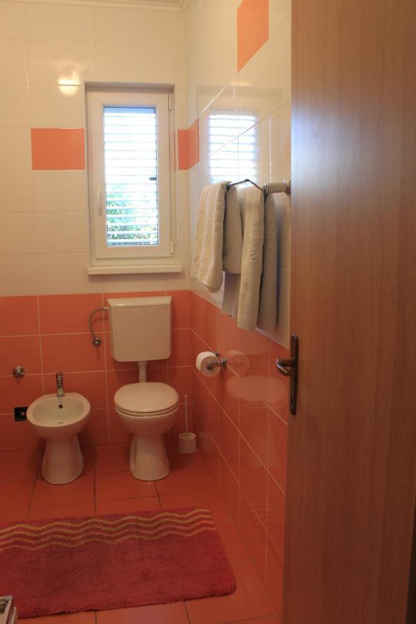 Summer House In Новаля Екстериор снимка