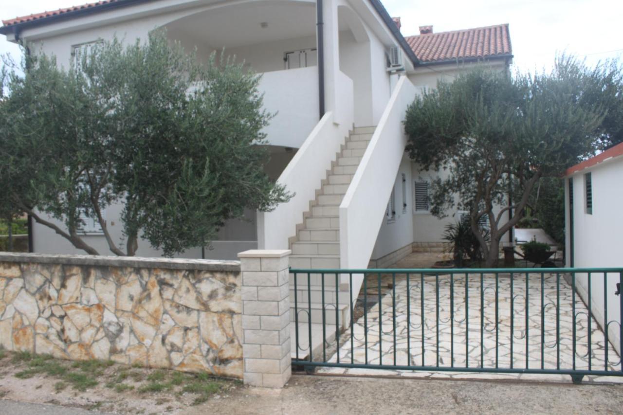 Summer House In Новаля Екстериор снимка